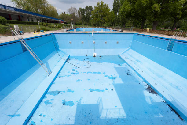 Best Ceiling water damage repair  in Niles, OH